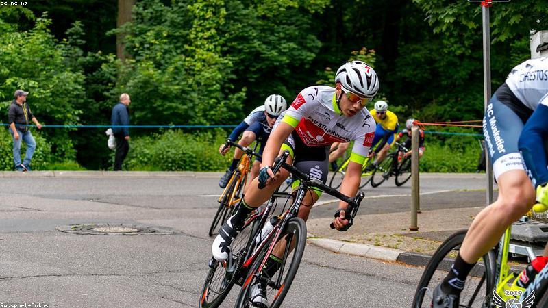 Como Evitar Cãibras Musculares no Ciclismo: Guia Definitivo