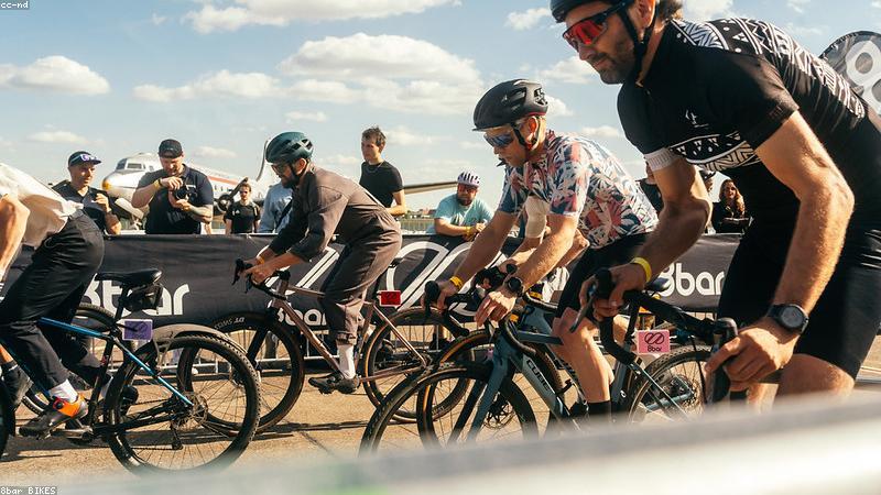 Gravel UCI: Estrelas da Estrada e a Evolução Mundial